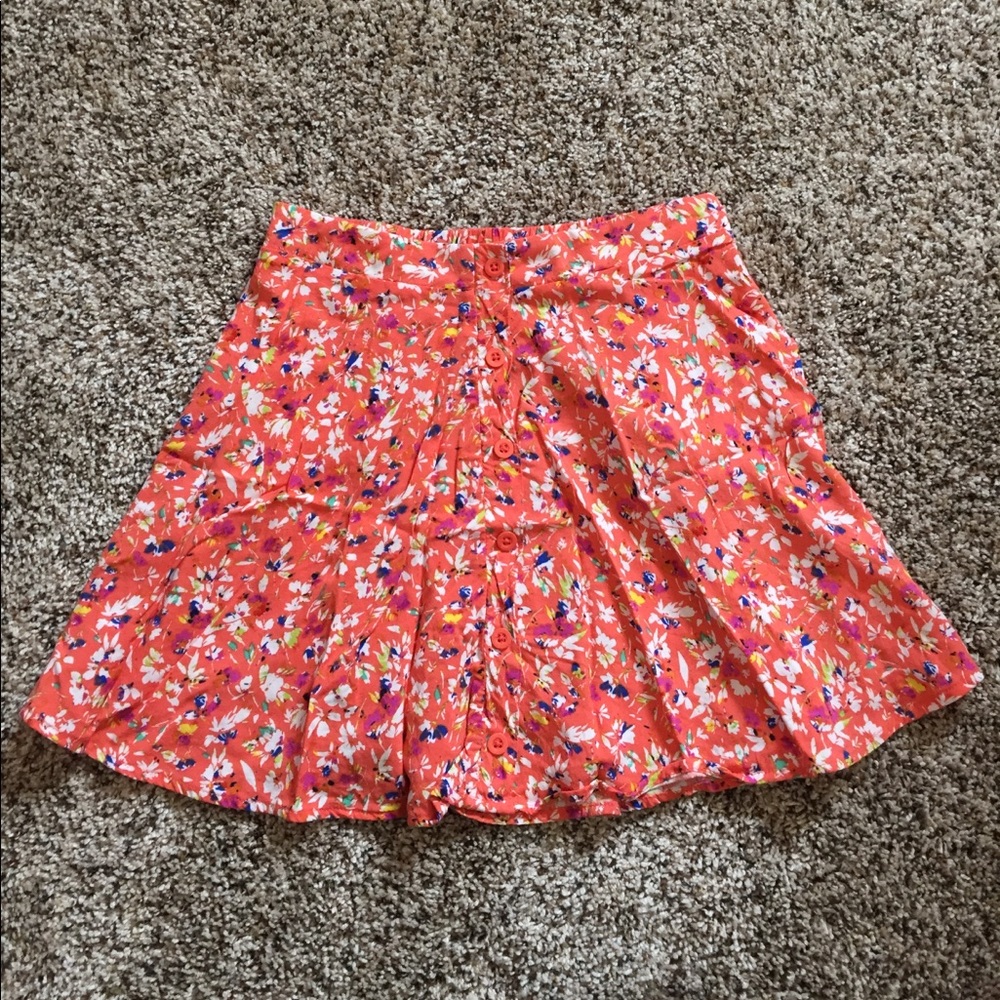 Adorable spring skirt!