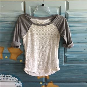 Aeropostale Gray and White Lace Baseball Style Tee
