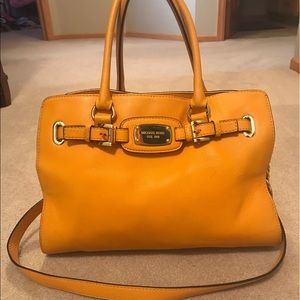 MICHAEL KORS Hamilton Handbag! 👜👜👜