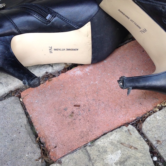 🎉HP🎉 Jet Black Genuine Leather Ankle Booties - Picture 4 of 4