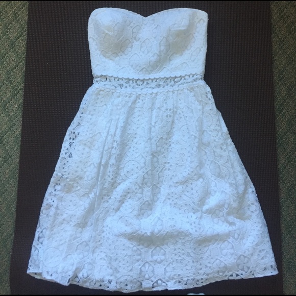 NWT Lilly Pulitzer Brett dress resort white - Picture 2 of 2