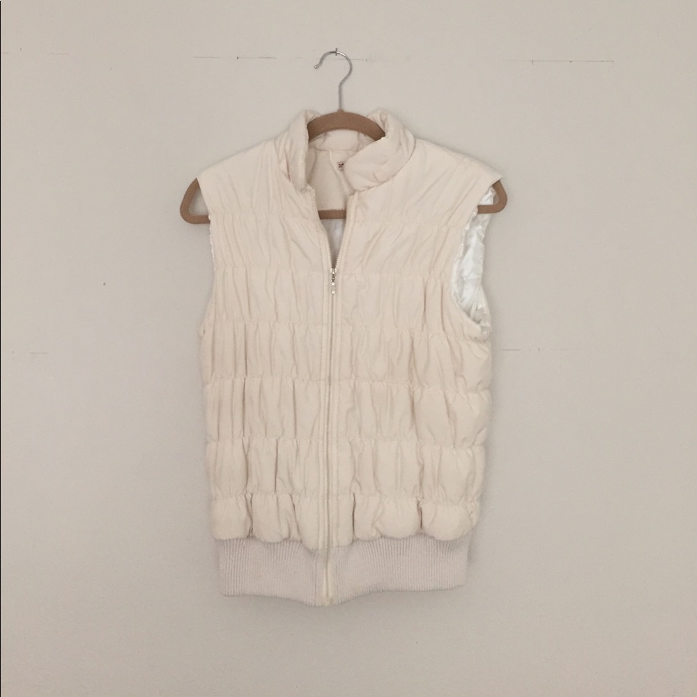 FOREVER 21 Puffer Vest