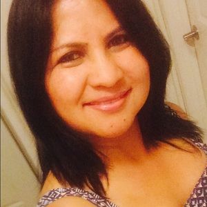 Meet your Posher, Estela