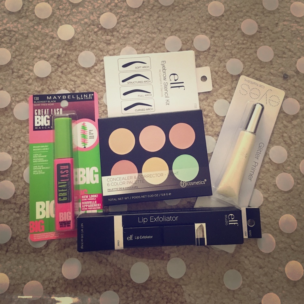 Makeup bundle for only $20