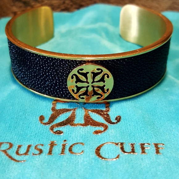 RUSTIC CUFF Jewelry - RUSTIC CUFF "Danielle"