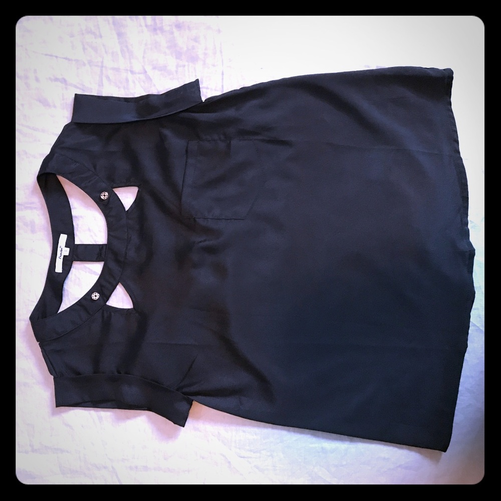 Black buttoned blouse with detailed back