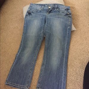Jean capris size 5/6. Light denim