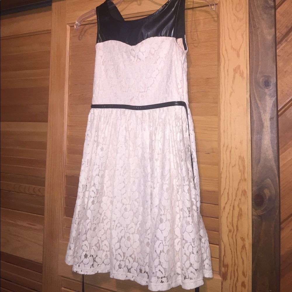 Lace kids dress