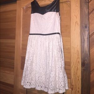 Lace kids dress