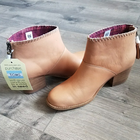 ❤HOST PICK❤ TOMS leather bootie - Picture 3 of 4