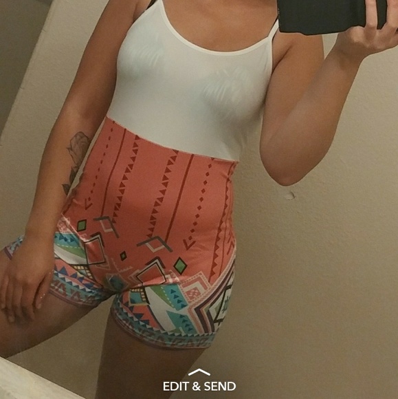 Summer romper - Picture 1 of 3