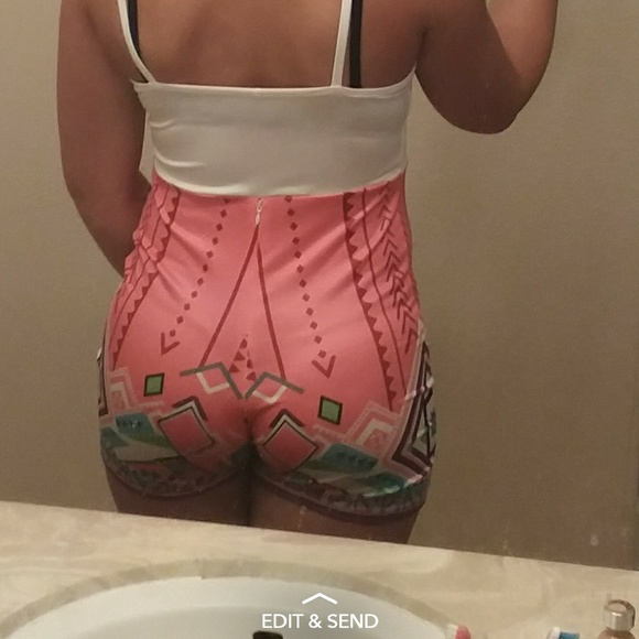 Summer romper - Picture 2 of 3