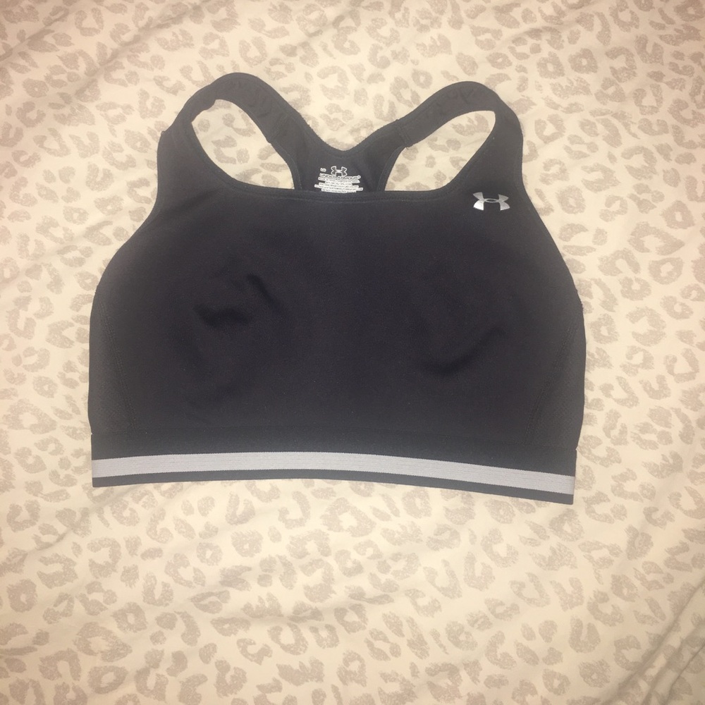 UNDER ARMOUR SPORTS BRA! ** EXTRA SUPPORT**
