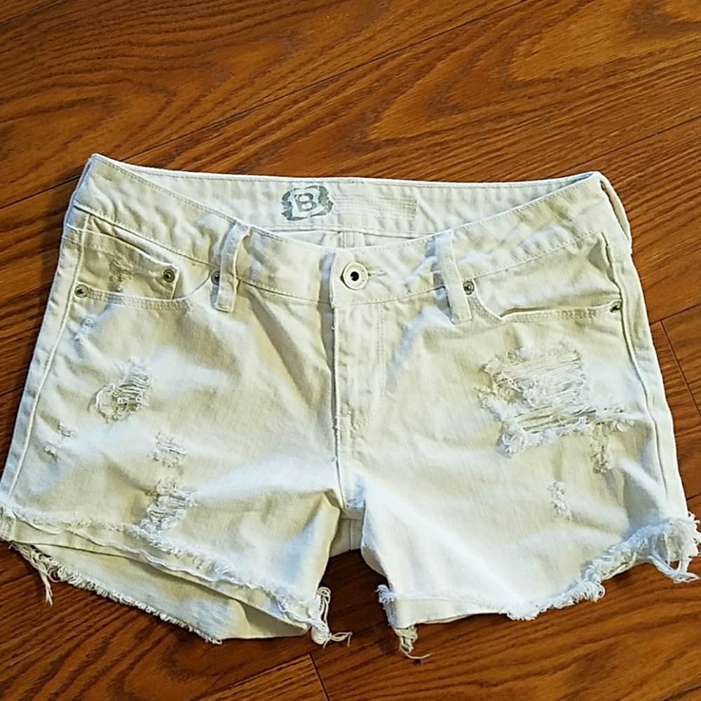 💥sold💥Distressed cut offs