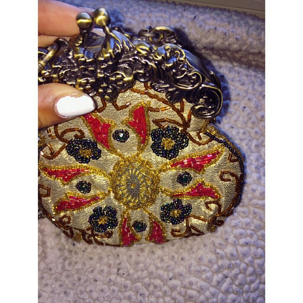 💕😍MAKE AN OFFER! ANTIQUE CHINESE CLUTCH😍💕 - Picture 6 of 6