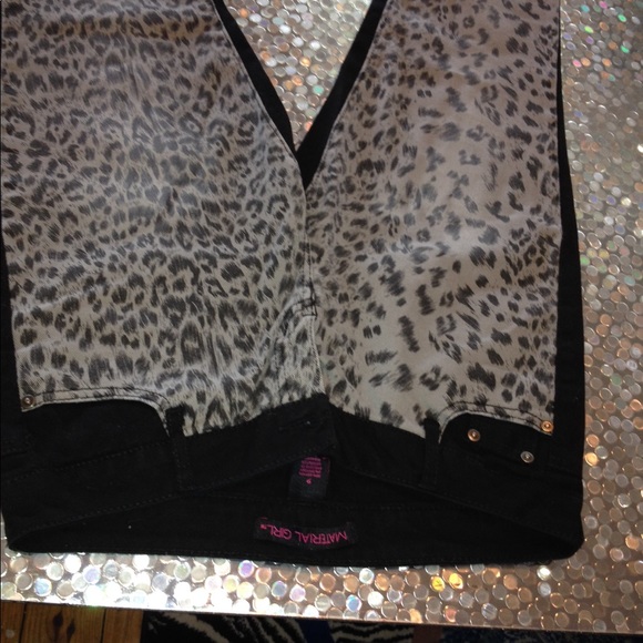 Material girl Cheetah print black and gray. - Picture 2 of 6