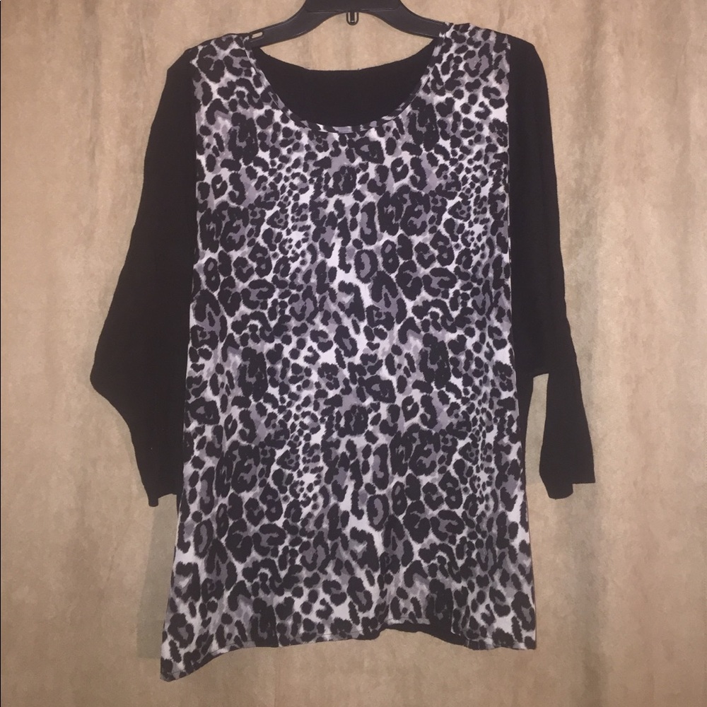 Black White & Gray Cheetah Print top