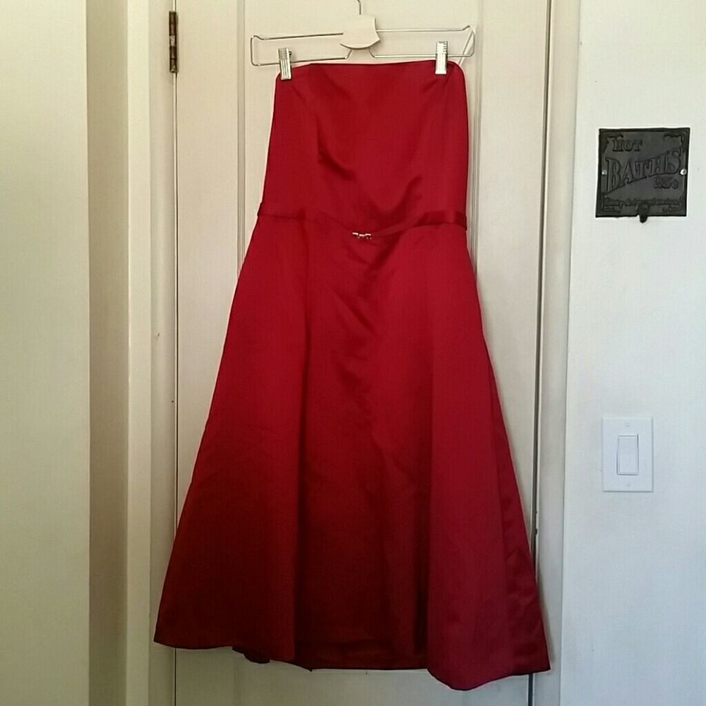 David's Bridal Apple Red Bridesmaid Dress
