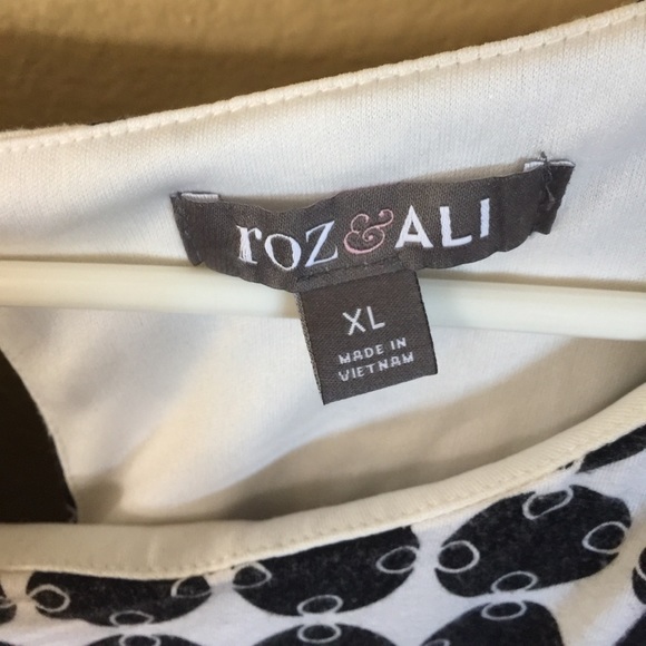 EOS Ali blouse - Picture 2 of 3