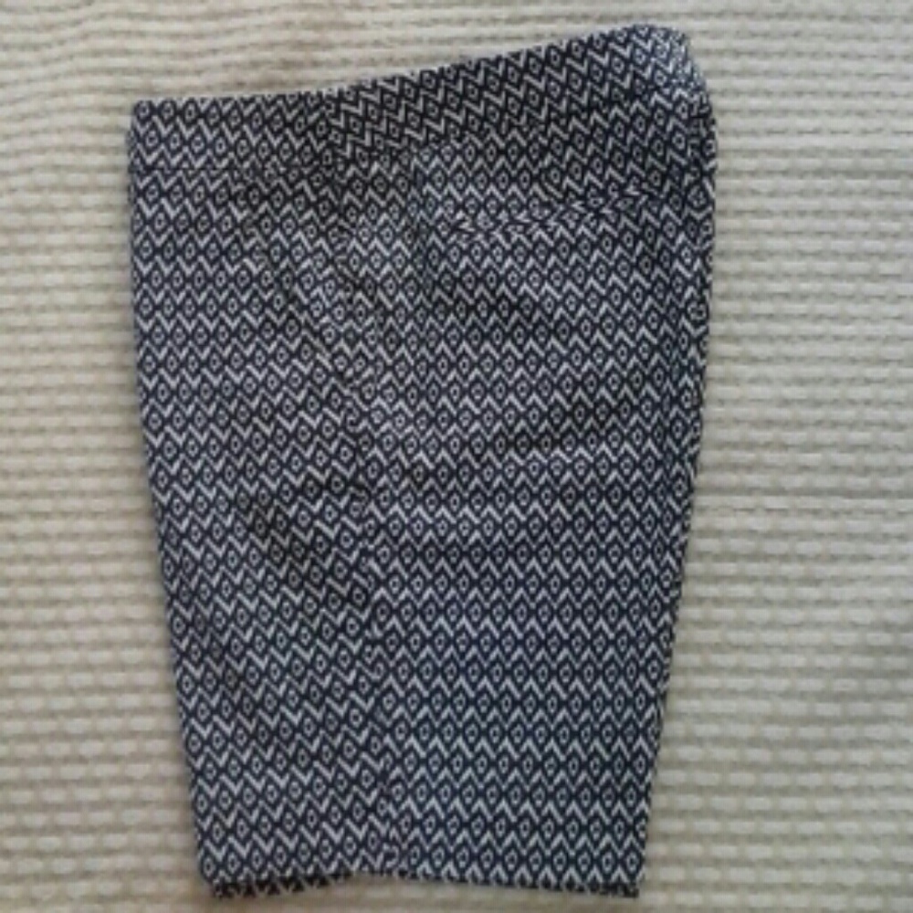 Kenar White Pattern Short - image 4