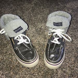 Sperry top-sisters