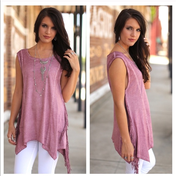 💖🎉HOST PICK🎉Mauve side fringe top💖 - Picture 2 of 7