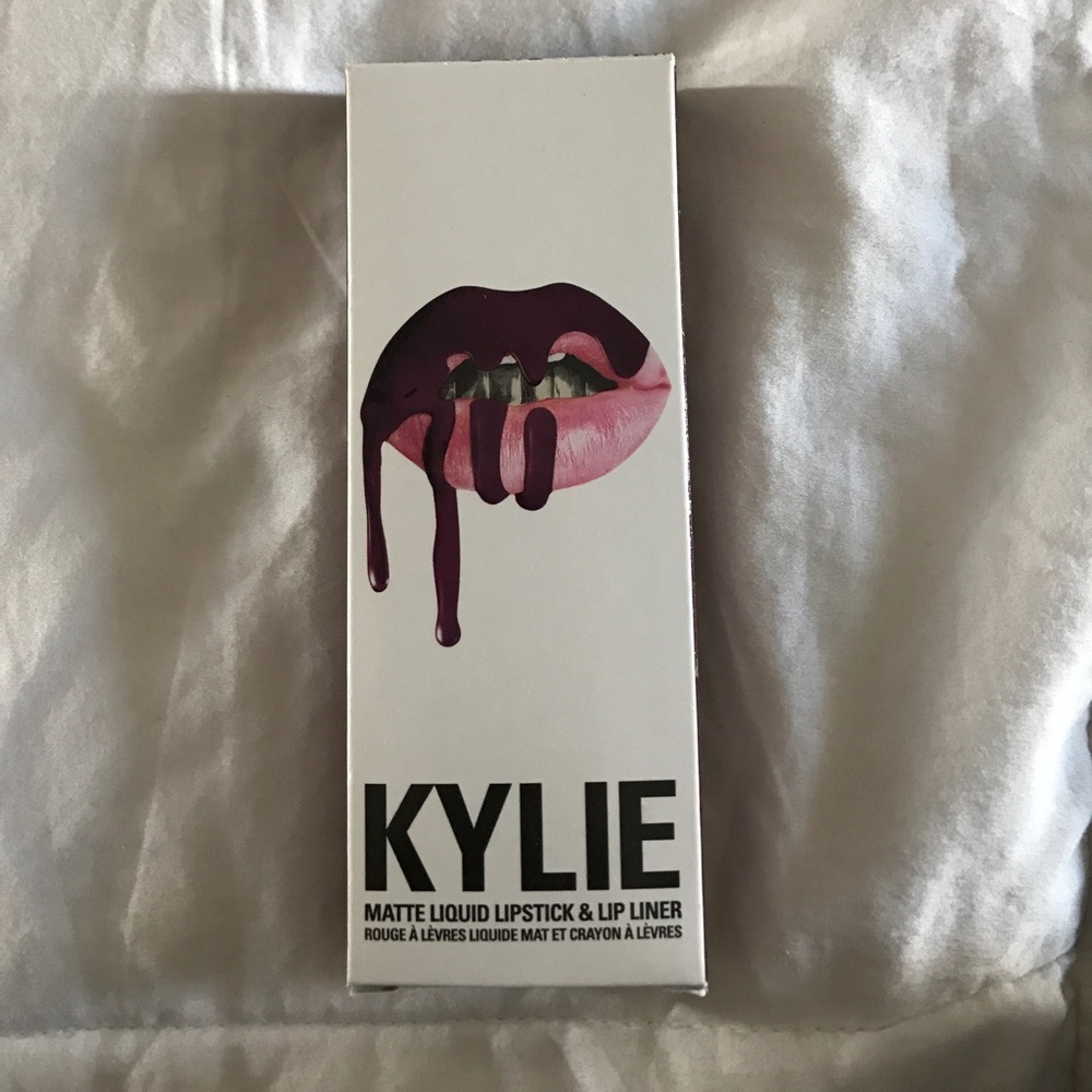Kylie Lip Kit- Kourt K