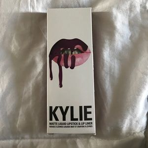 Kylie Lip Kit- Kourt K