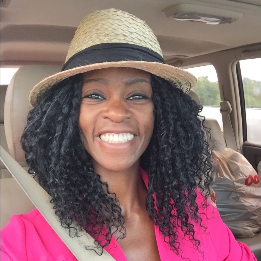 Meet your Posher, Lisa