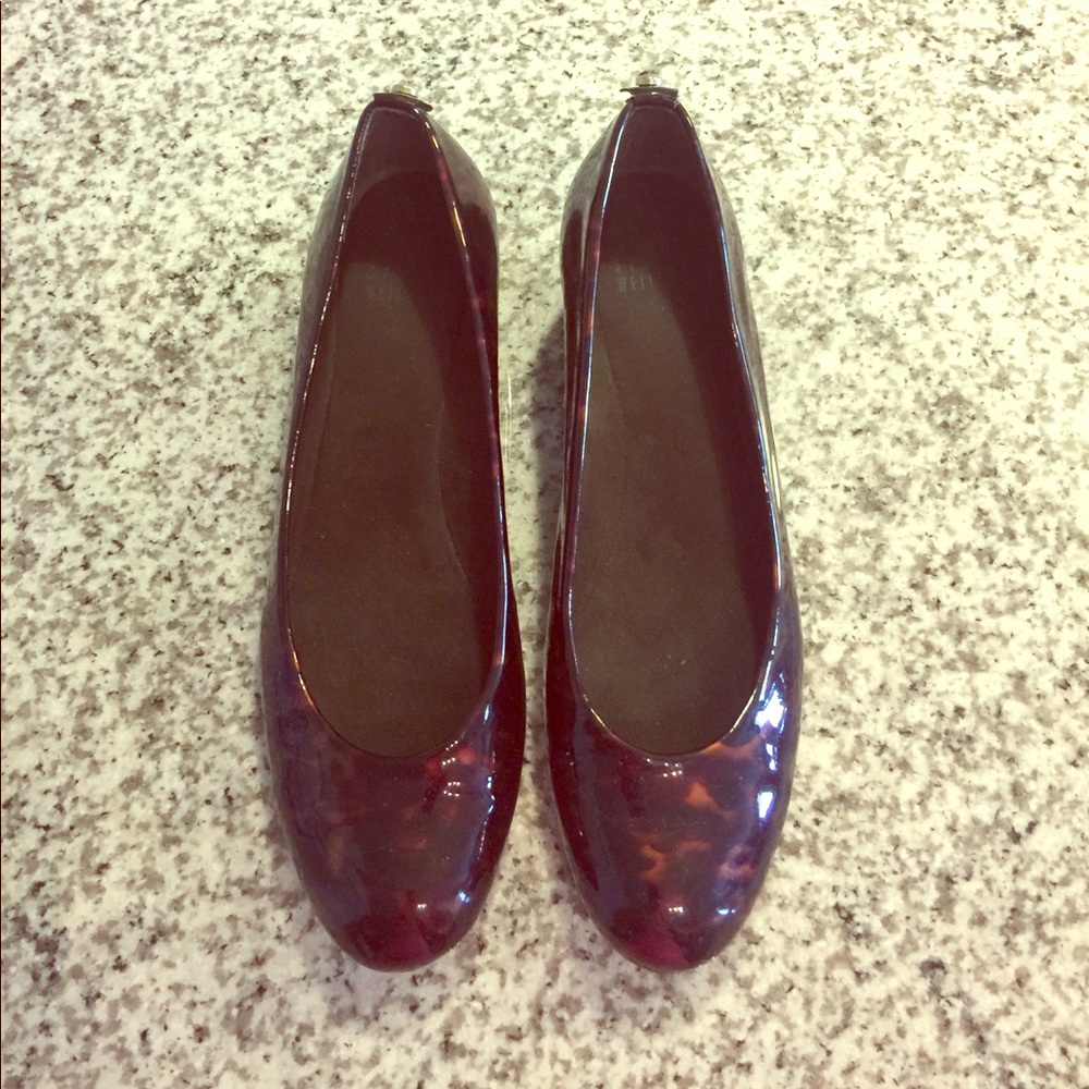 Stuart Weitzman tortoise shell patent wedge