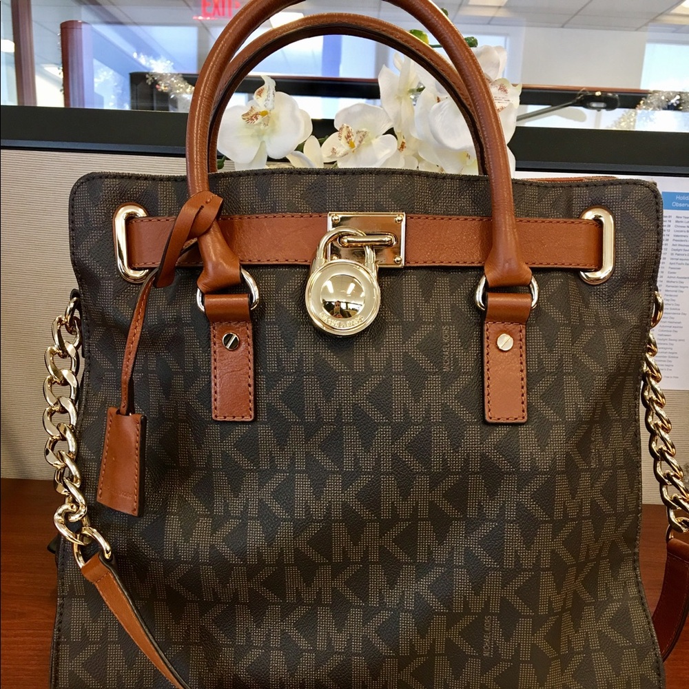 ❌SOLD❗️ @ Mercari!! MK Hamilton LG Logo Tote Bag - Picture 2 of 7