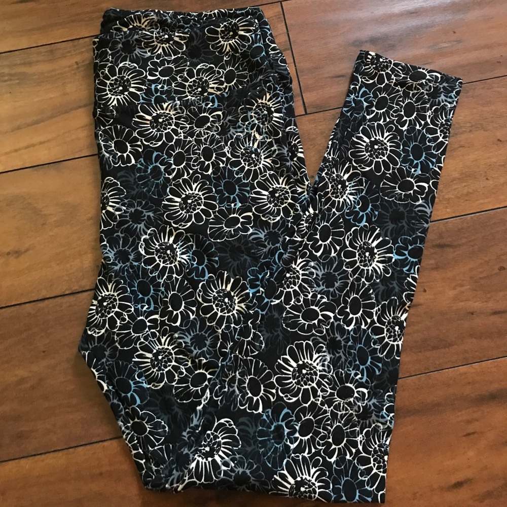 Lularoe TC Sunflower Leggings NWOT