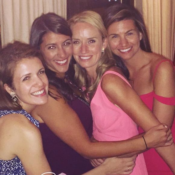 Meet your Posher, Olivia - Picture 1 of 1