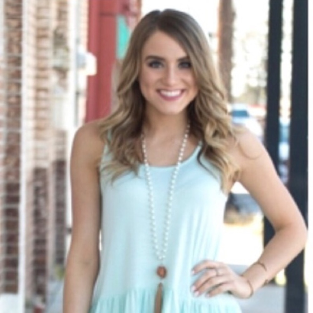 💖HOST PICK💖1 left💖Asymmetrical mint 🆕top❤️ - Picture 2 of 6