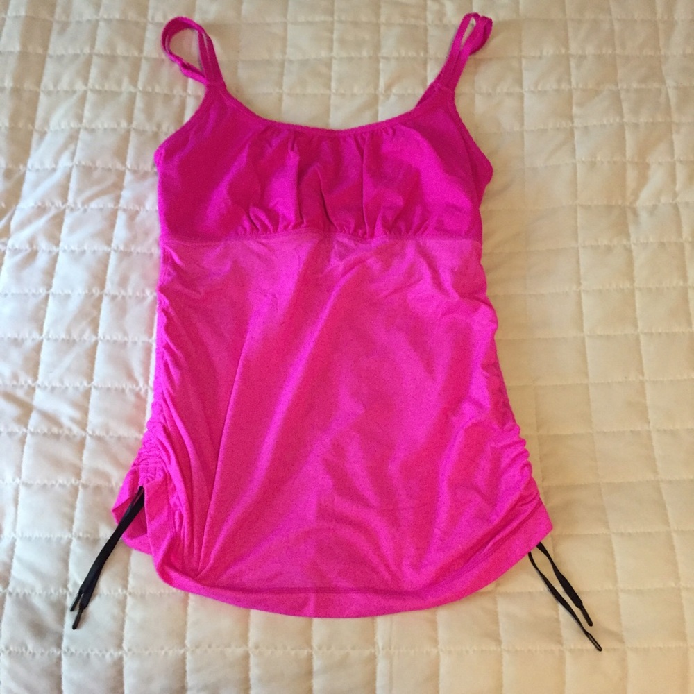 SOLD Lululemon athletica vintage Pink top
