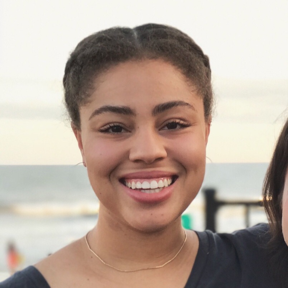 Meet your Posher, Corinne