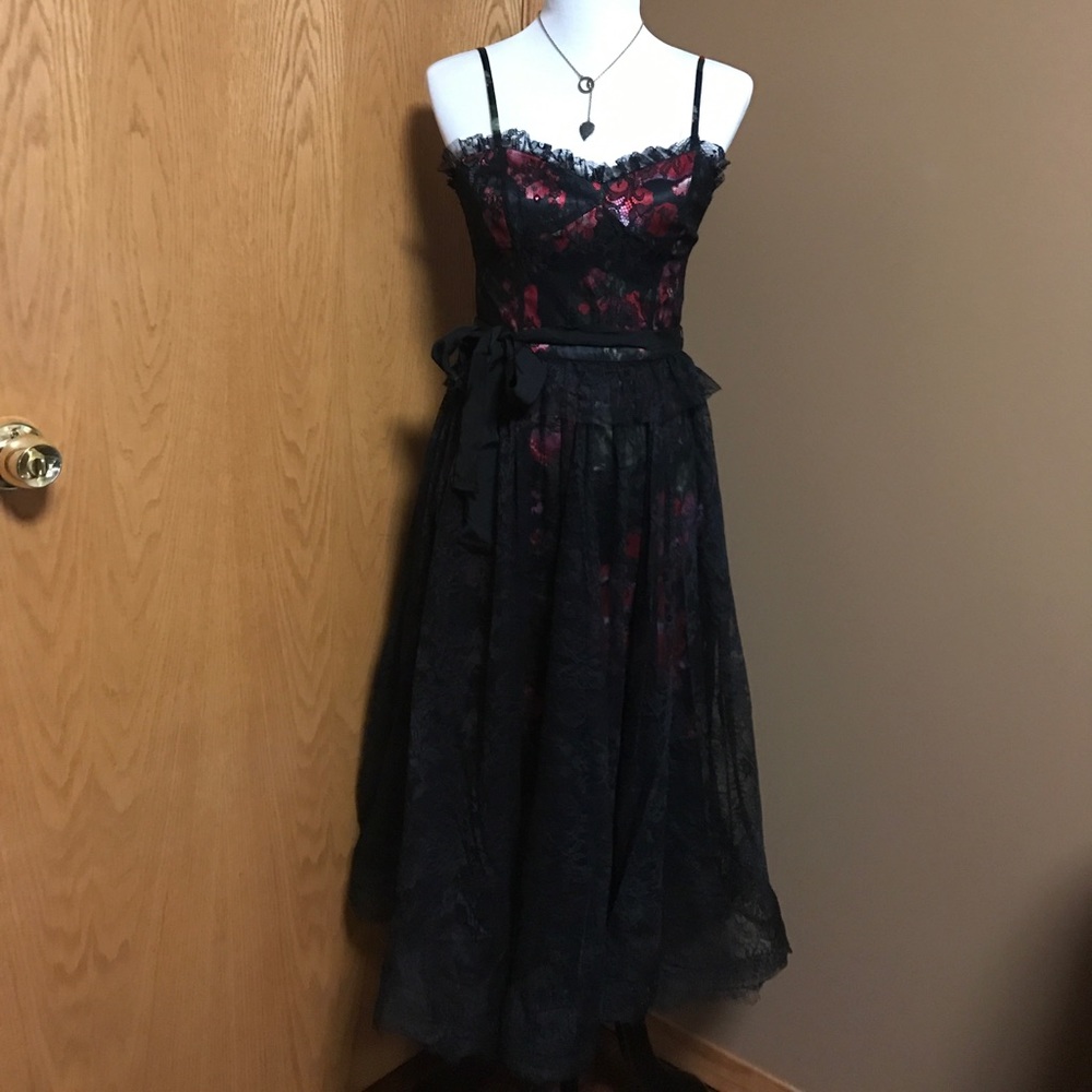 Brand new dress for teens (SOLD)