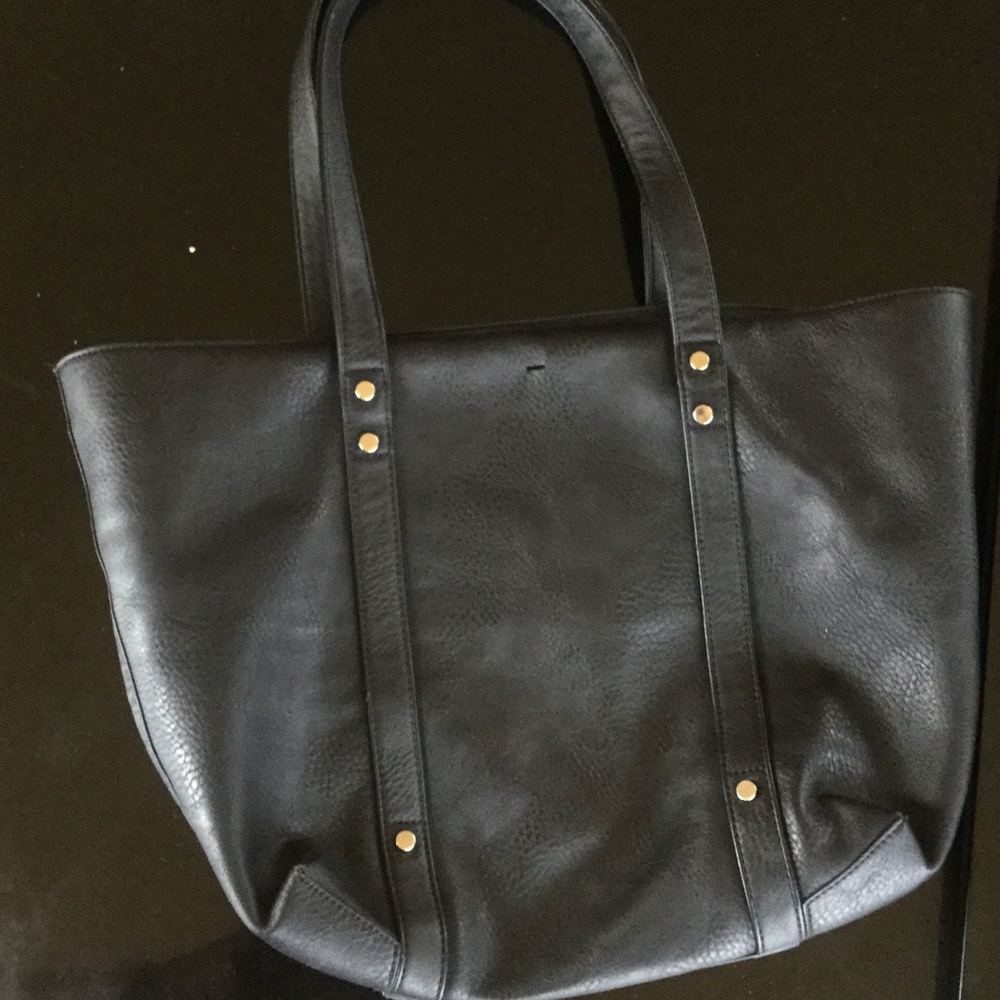 Black tote