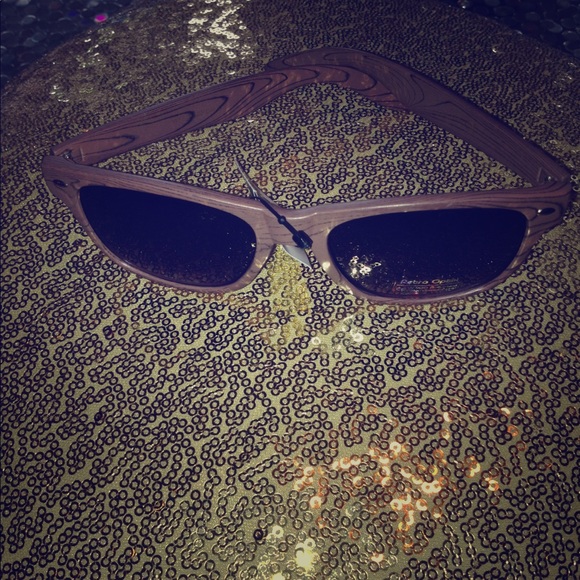 Retro optix sunglasses. NWT - Picture 2 of 3