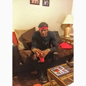 Meet your Posher, Devontae