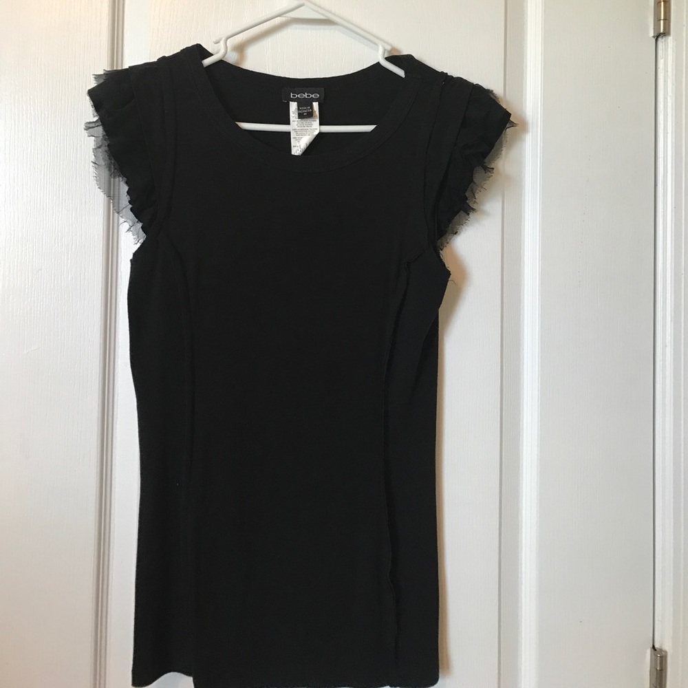 BeBe short sleeve blouse