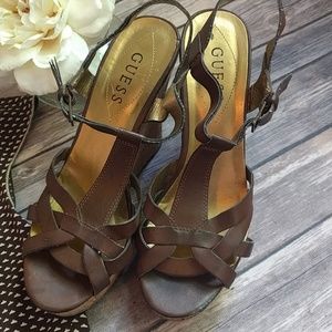 Last chance Guess shoes brown