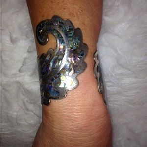 Vintage abalone inlaid sterling silver bracelet