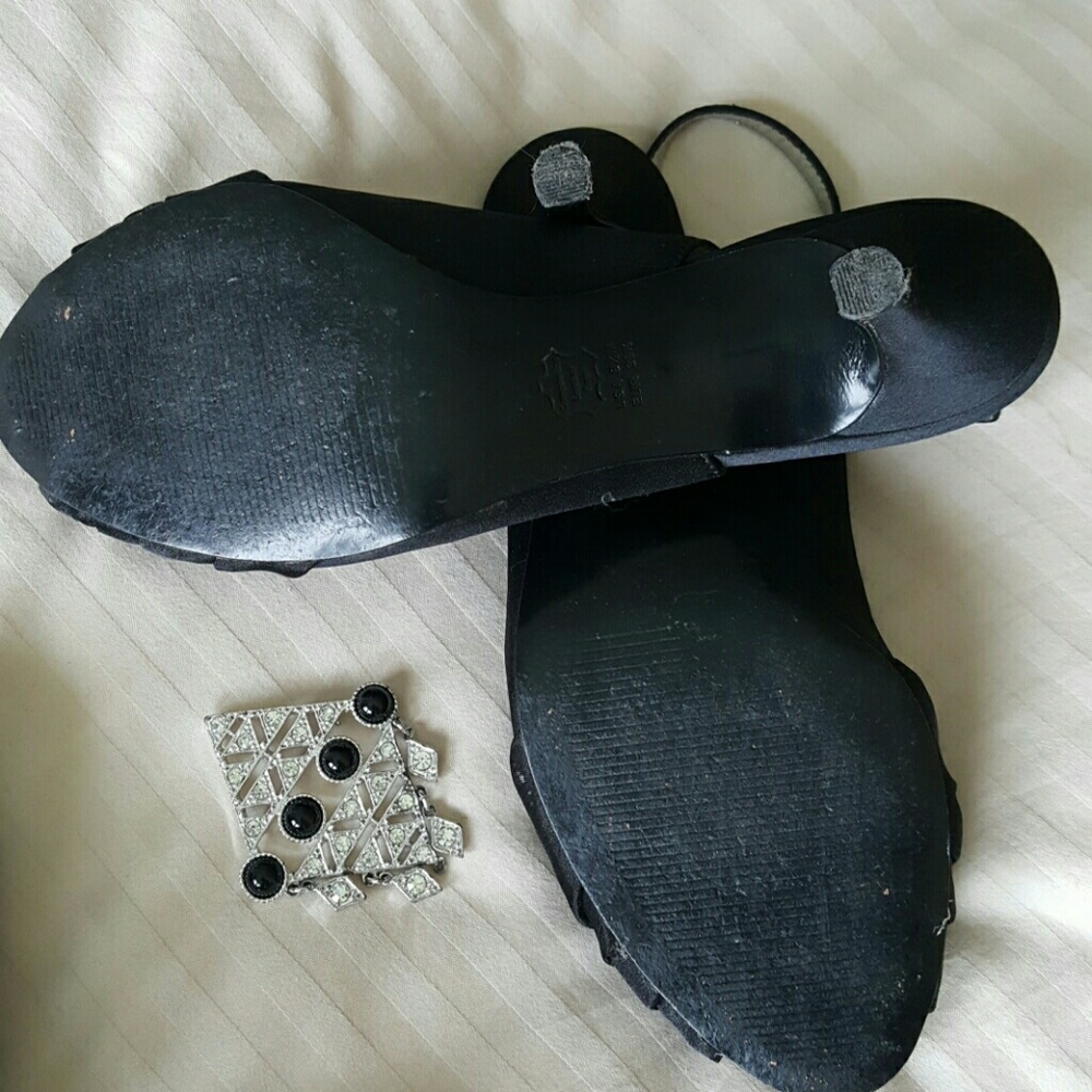 The touch of Nina Shoes - Picture 3 of 5