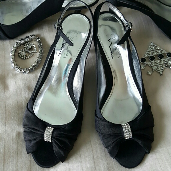 Nina Shoes - The touch of Nina Shoes