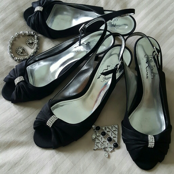 The touch of Nina Shoes - Picture 2 of 5