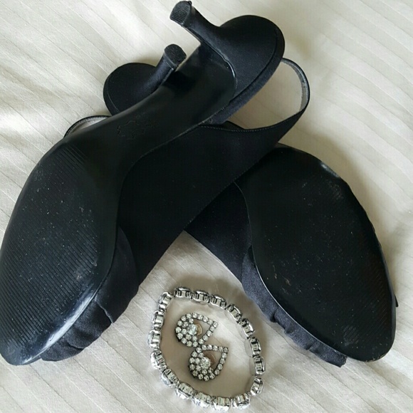 The touch of Nina Shoes - Picture 4 of 5