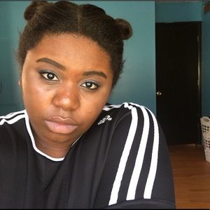 Meet your Posher, Tess