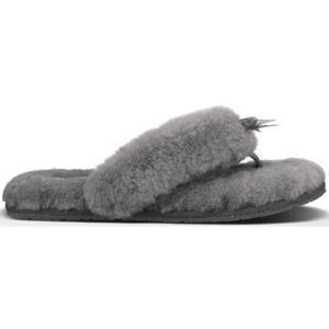 Gray Ugg flip flop slippers