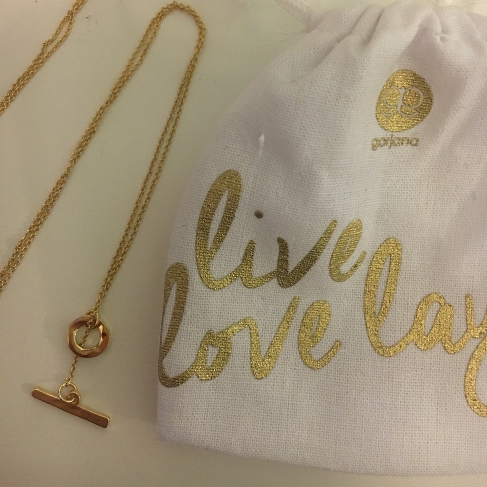 Pretty layer necklace!
